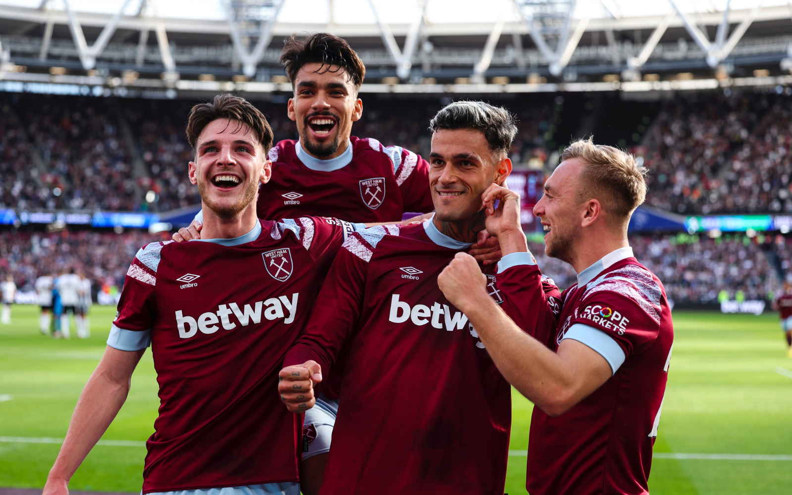 Il West Ham potrebbe lasciare Umbro dopo 7 anni