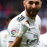 Why does Karim Benzema wear a bandage on his hand? Old injury