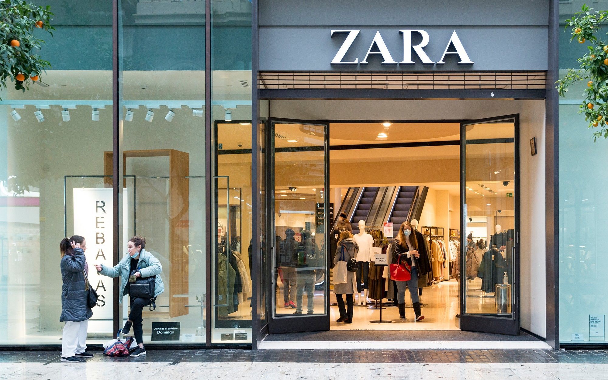 Zara will repair customers' used clothes