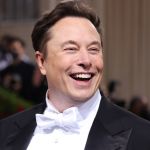 Il futuro di Twitter secondo Elon Musk è a pagamento Dalla spunta blu al modello WeChat