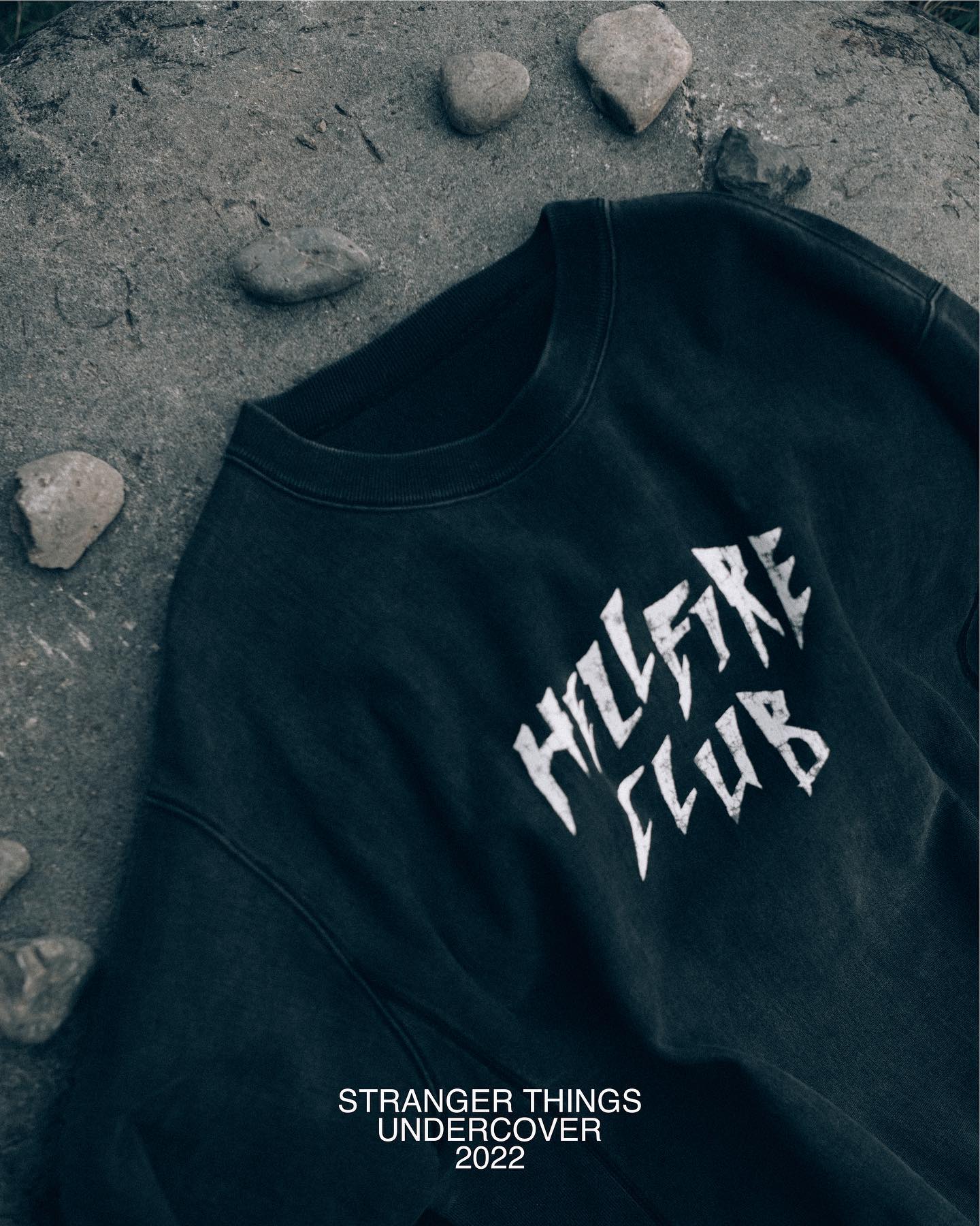 UNDERCOVER × STRANGER THINGS ロンT 美品 アンダーカバーがストレンジャー・シングスとのコラボ
