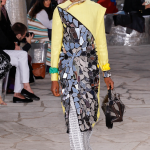 Quando la moda è di vetro Il vetro come strumento narrativo e creativo di alcuni dei designer più celebri | Image 434857