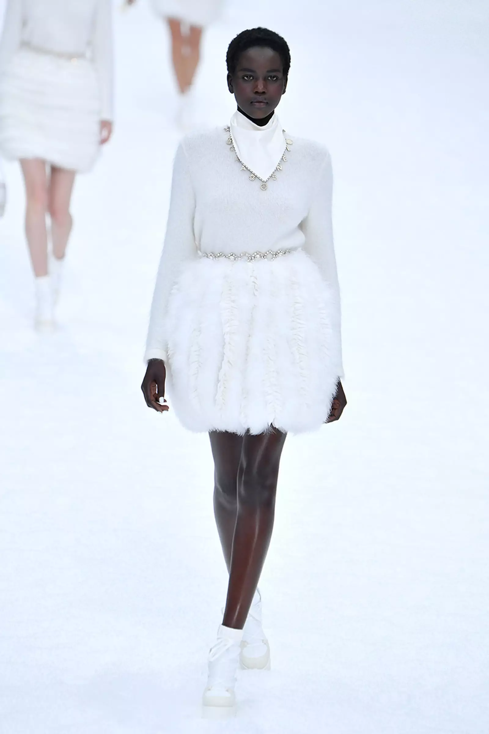 Fashion In The Snow - Ocean Blue WORLD