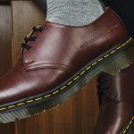Dr. Martens e Undercover collaborano a una capsule ispirata al mondo del cinema Protagonista assoluto è il modello 1461 del brand | Image 435950