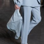 La sfilata di Parigi che ha rifatto il look di “American Psycho” Dopo quelli di Laclos e Baudelaire, Louis-Gabriel Nouchi si è ispirato a Bret Easton Ellis | Image 436769