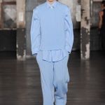 La sfilata di Parigi che ha rifatto il look di “American Psycho” Dopo quelli di Laclos e Baudelaire, Louis-Gabriel Nouchi si è ispirato a Bret Easton Ellis | Image 436795