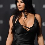 Kim Kardashian e quella croce da 197.000 euro appartenuta a Lady D L’ultimo esorbitante acquisto di KK a tema Churchcore | Image 437035