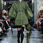 Come scegliere il vostro bomber per la prossima stagione Mini guida allo shopping per il 2023 | Image 437542