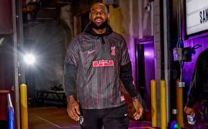 lebron-james-liverpool-nike-