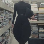 When the fashion show is in the home of the creative director Two days ago the Alaïa fashion show was held, strangely enough, in Pieter Mulier's personal apartment | Image 438027