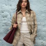 Bottega Veneta presenta la nuova Andiamo bag Un nuovo oggetto del desiderio che unisce artigianalità, funzionalità e coolness | Image 438767