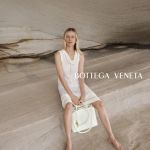 Bottega Veneta presenta la nuova Andiamo bag Un nuovo oggetto del desiderio che unisce artigianalità, funzionalità e coolness | Image 438770