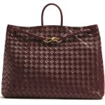 Bottega Veneta introduces the new Andiamo bag A new object of desire that combines craftsmanship, functionality and coolness | Image 438776