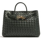 Bottega Veneta introduces the new Andiamo bag A new object of desire that combines craftsmanship, functionality and coolness | Image 438778