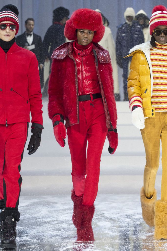 Why the bearskin is the real trend of the season From Gucci's glamorous declination to Burberry's hunting twist | Image 442997