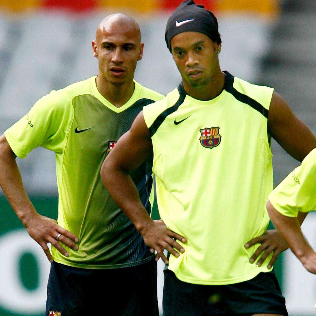 The neon Barcelona jersey that revolutionised football
