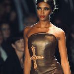 The Gothic revival of crosses in fashion Blumarine, Dolce&Gabbana, Gucci: Christian symbolism on the catwalk | Image 443550