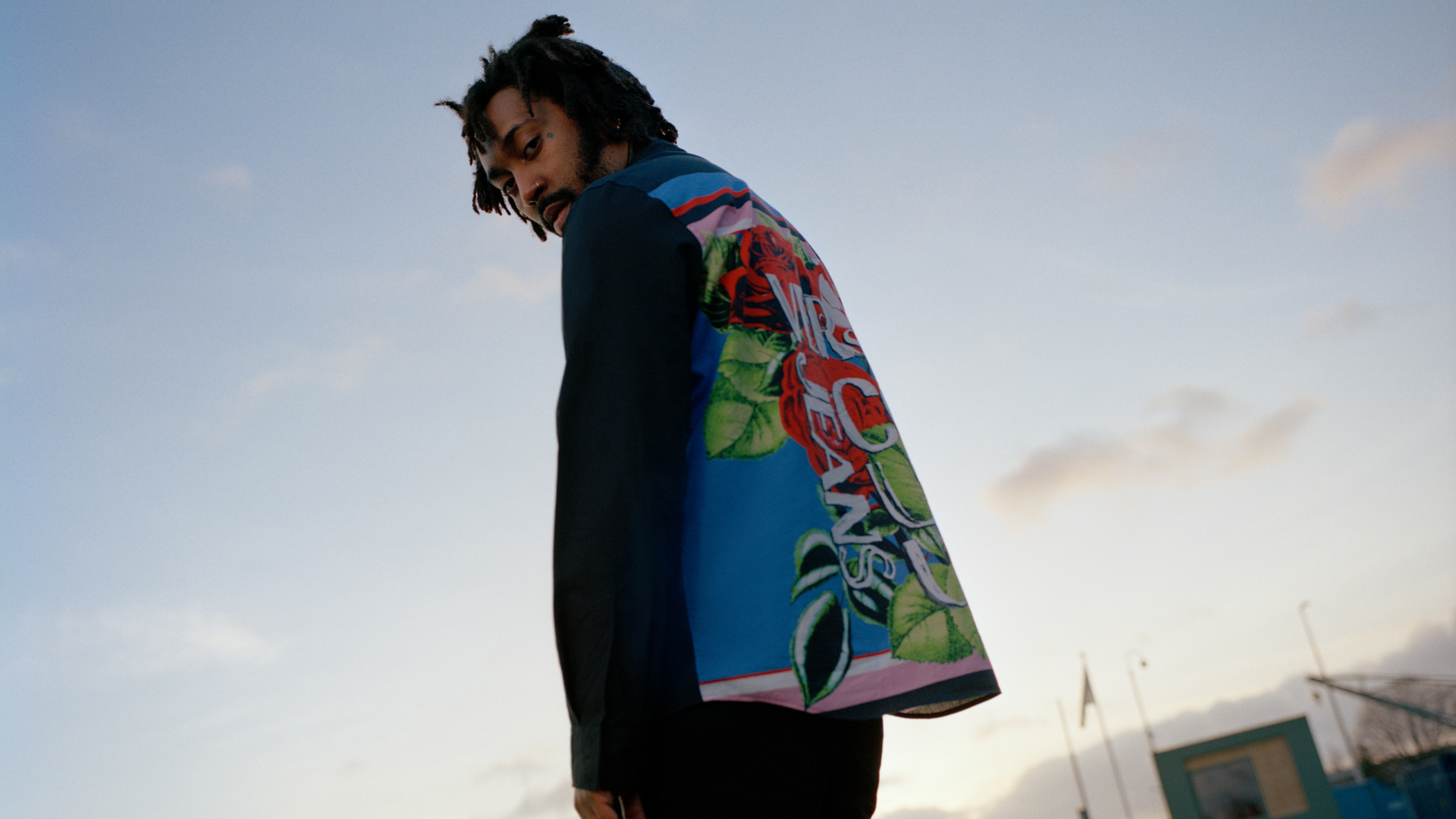 versace jeans couture | 5d654338eb46509637e30ffd3ea108e5-1.png