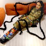 L‘irresistibile caos della collezione FW23/24 di Vivienne Westwood Tra punk, DIY, stile rinascimentale, Old Hollywood e Londra
