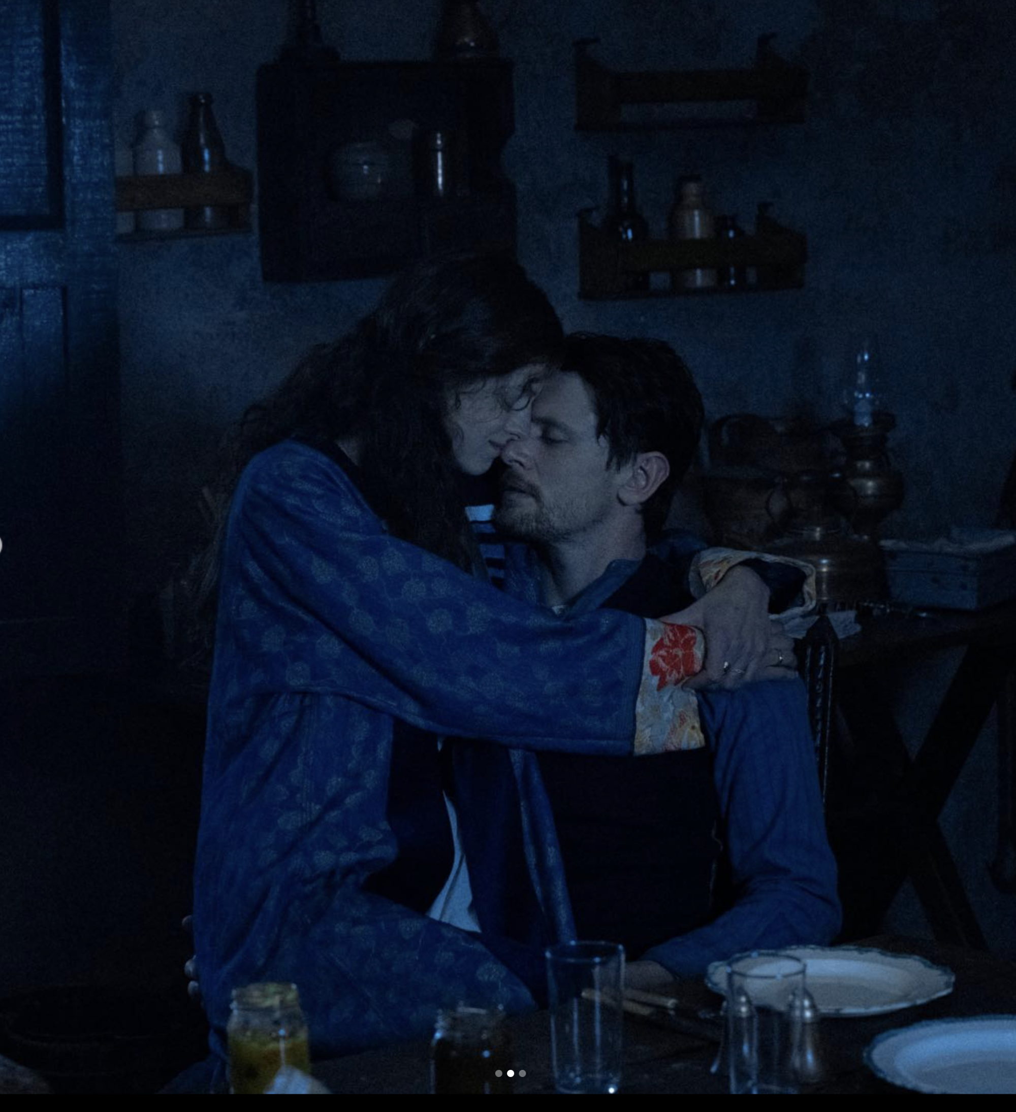 Emma Corrin in forte_forte