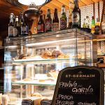 Alla scoperta del Bar Quadronno, il bar di Milano amato da Matthieu Blazy Frequentato da Miuccia Prada, ha ispirato la nuova borsa di Bottega Veneta | Image 446540
