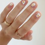 Ideas for Easter nail art From bunny French to abstract pastel patterns
