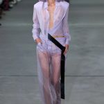 It's time to dress like a field of lavender According to experts and fashion designers, Digital Lavander is the colour of spring 2023 | Image 447174