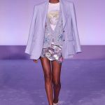 It's time to dress like a field of lavender According to experts and fashion designers, Digital Lavander is the colour of spring 2023 | Image 447178