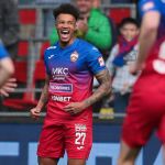 Una squadra di El Salvador ha la maglia identica a quella usata dal CSKA Mosca Alcune maglie non finiscono, fanno giri immensi e poi ritornano | Image 447236