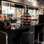 Naïma AllScent è il nuovo place to be per le amanti del beauty Il 30 marzo Naïma AllScent ha inaugurato le sue porte in Corso Buenos Aires e noi di nss G-Club siamo andate a dare una sbirciatina | Image 447366