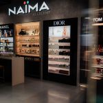 Naïma AllScent è il nuovo place to be per le amanti del beauty Il 30 marzo Naïma AllScent ha inaugurato le sue porte in Corso Buenos Aires e noi di nss G-Club siamo andate a dare una sbirciatina | Image 447364