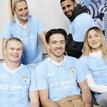 Manchester City presented the new 2023/24 Home kit For the 20th anniversary of the first season at the Etihad Stadium | Image 453235