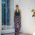 Trend alert SS23 : waistcoat mania Stolen from a three-piece men's suit, worn with soft trousers, paired with shorts and flat sandals | Image 453185