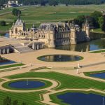 Valentino will bring its Couture to the Château de Chantilly The fashion house will show in the French castle next July