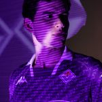 The new Fiorentina jersey for the 2023/24 season The lily protagonist of the new Kappa jersey | Image 454968