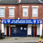 Can Luton Town play in the Premier League with its stadium? The magic of Kenilworth Road is not enough for the Premier League standards