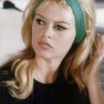 History of the headband How a simple piece of fabric became a cult | Image 455538