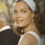 History of the headband How a simple piece of fabric became a cult | Image 455541