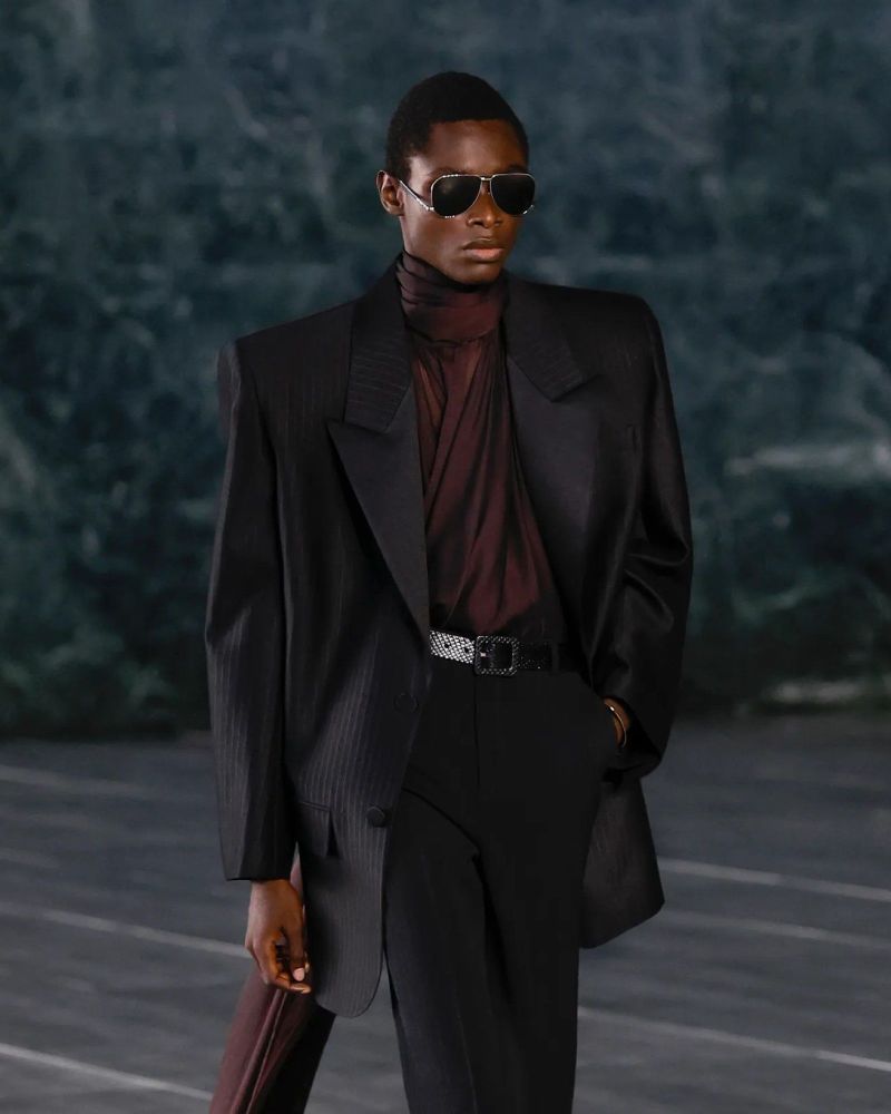 saint-laurent-ss24-51_v2.jpg