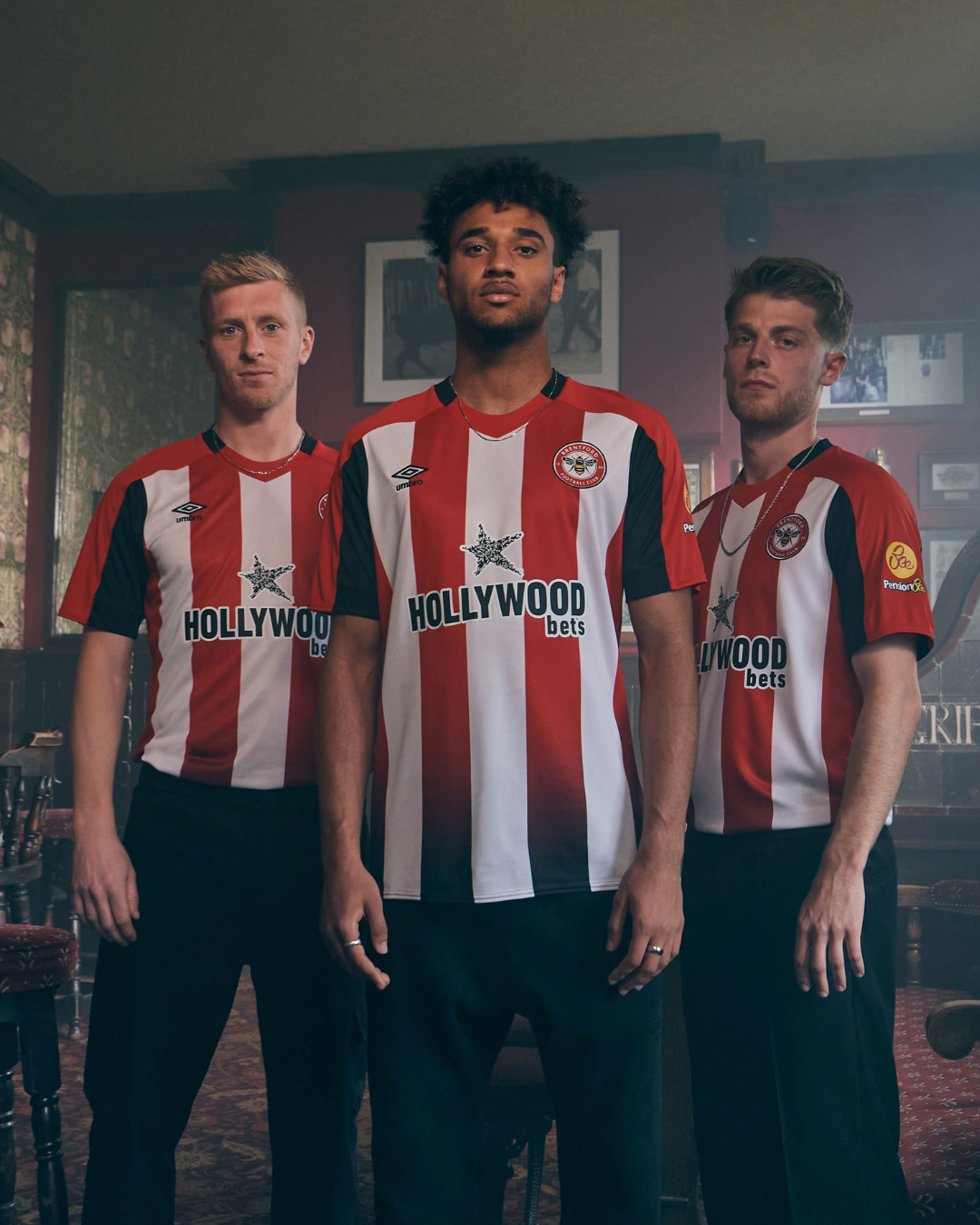 Brentford's new jersey will be used until 2025