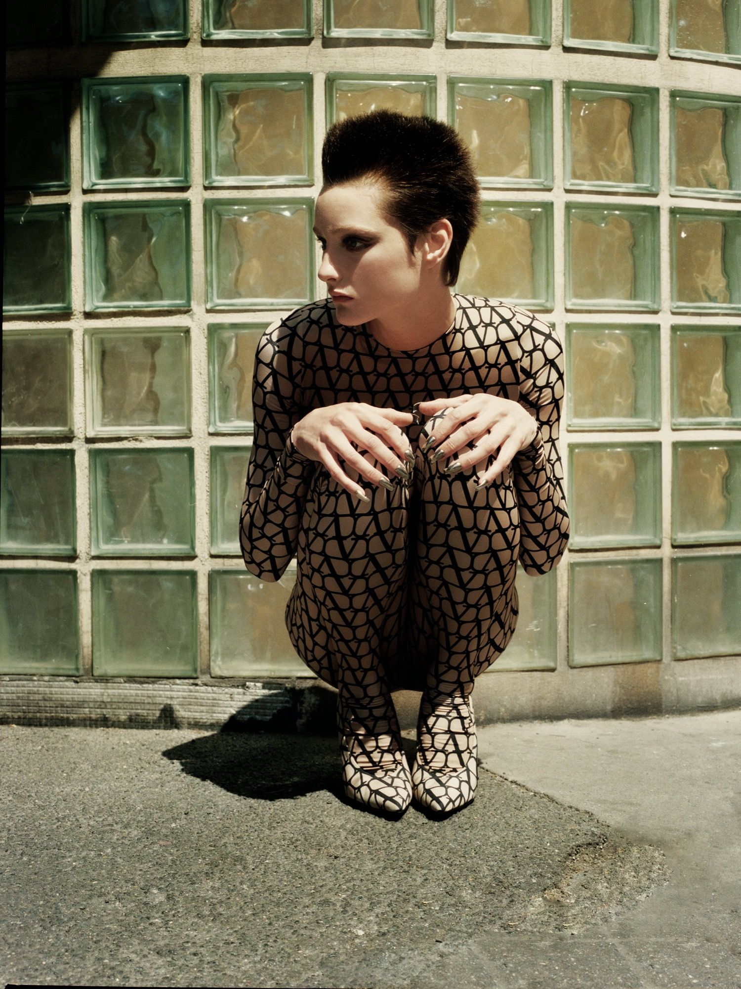 TIPTOES - Photographer Antonio Dicorato / Stylist Céline Laviolette