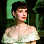 Movie-inspired summer beauty looks and how to recreate them From the glamor of Sharpay Evans in High School Musical 2 to the glamor of Audrey Hepburn in Roman Holiday |  Image 462803