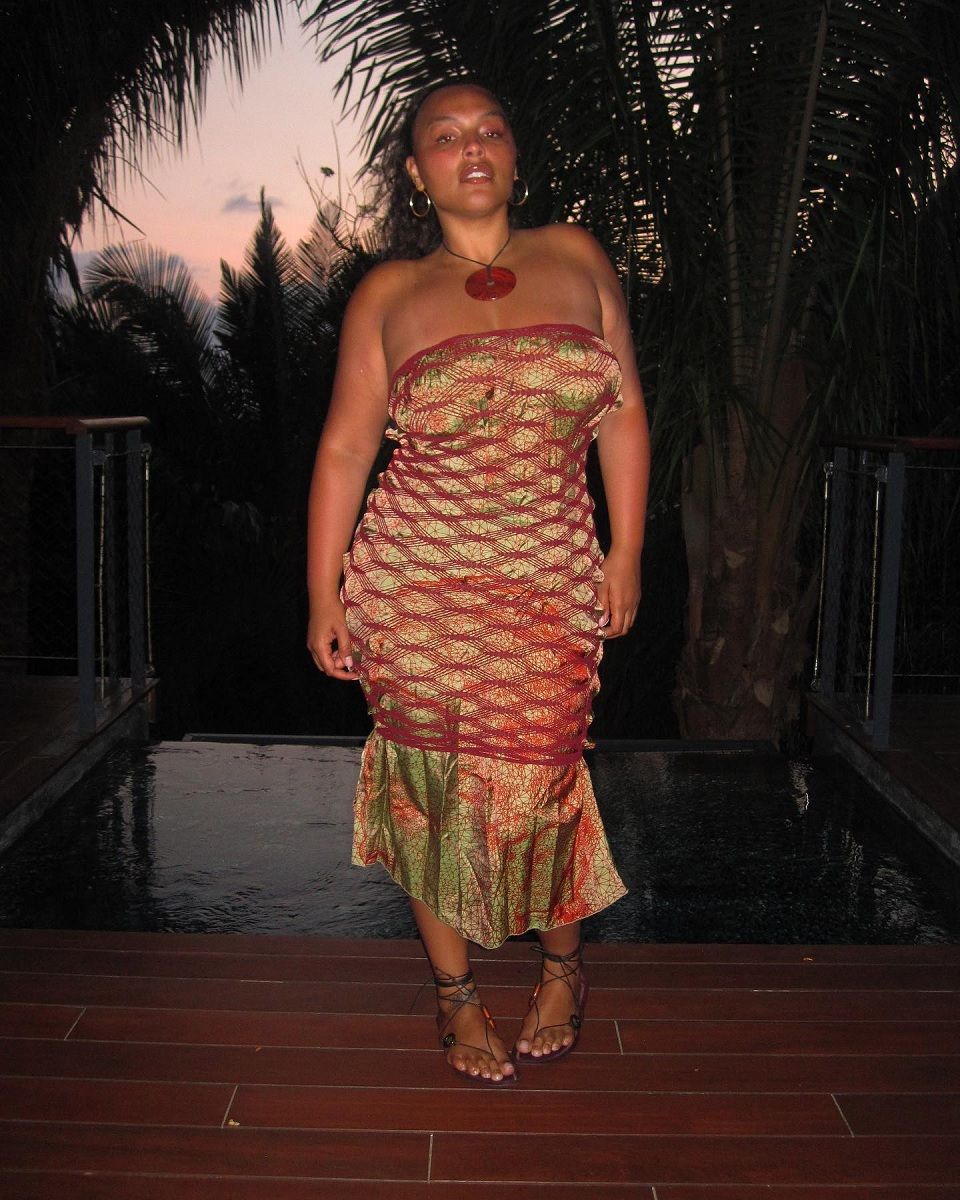 The 90s necklace is the accessory trend for summer From Drew Barrymore to Bella Hadid, no celebrity can resist the cord necklace | Image 463374