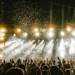 In Italia abbiamo davvero bisogno dei token ai concerti? I pro e i contro di uno strumento odiato da tutti