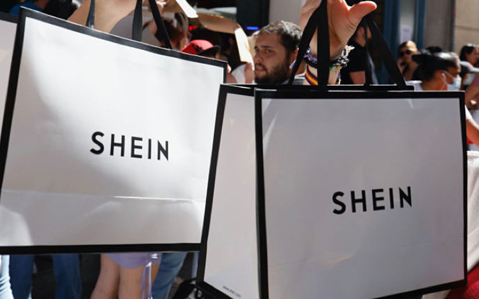 Shein e Forever 21: marca americana será vendida no site e