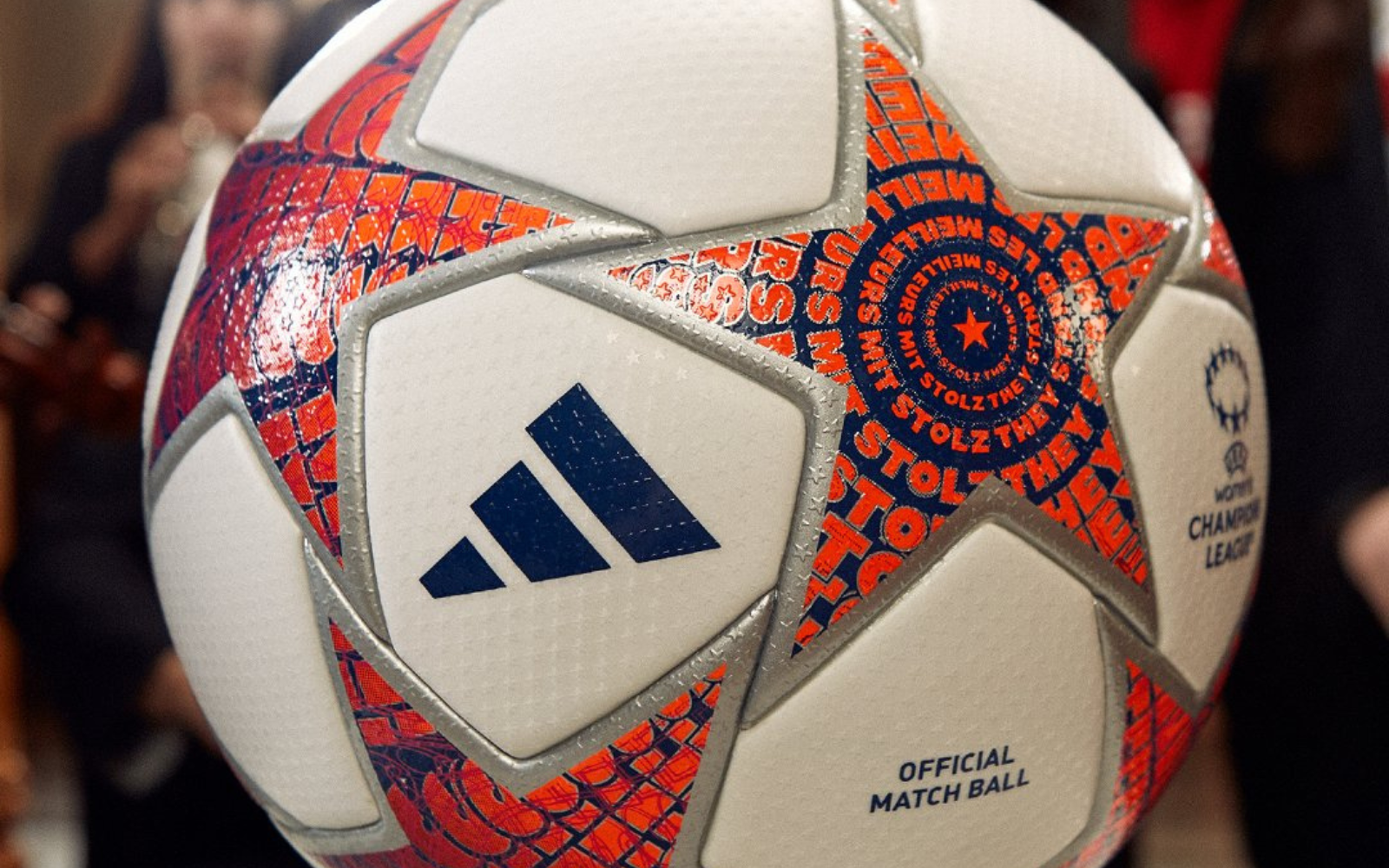 Adidas presenta il nuovo pallone per la Champions League 2023/24