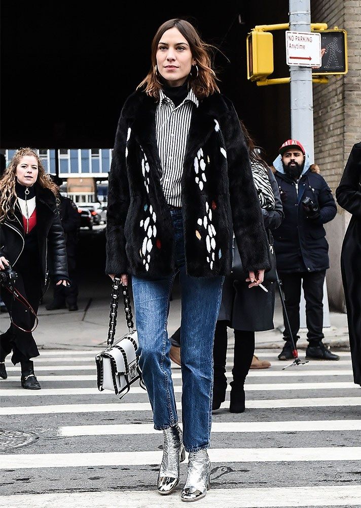 FW23 trend: metallic boots How disco boots can give fall looks a twist | Image 465950