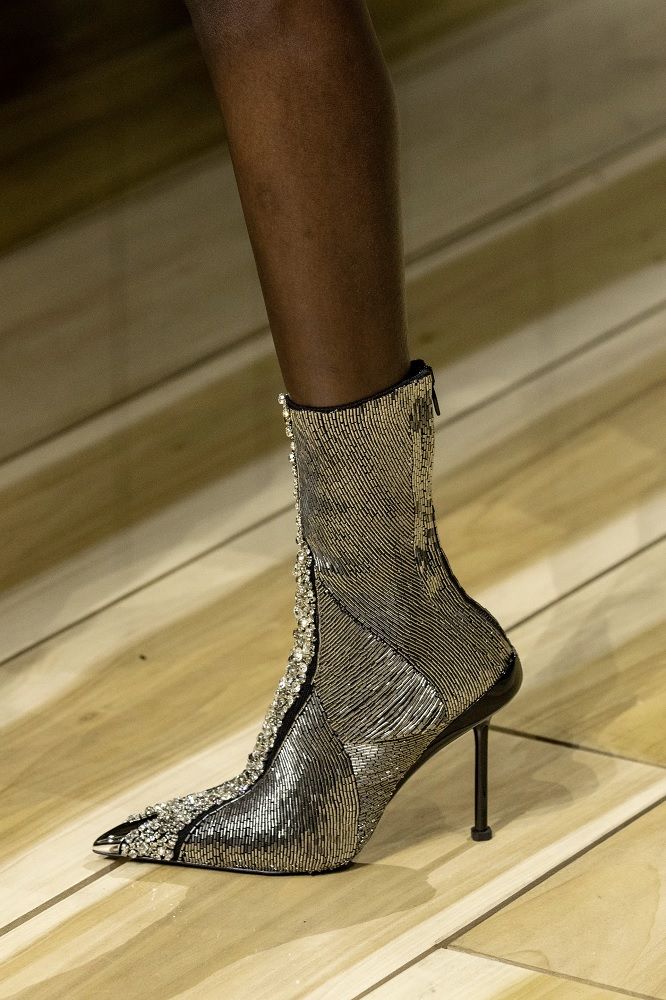 FW23 trend: metallic boots