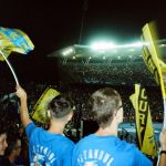 Alla Champions League non interessano i tifosi? Gli orari dei match, il costo dei biglietti e la copertura televisiva sembrano non considerare i tifosi
