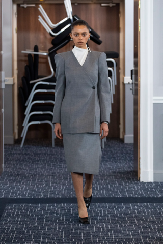 【関税込み】MARIE ADAM-LEENAERDT ダウン Marie Adam-Leenaerdt Scarf Puffer Jacket In 8022 Stone Grey